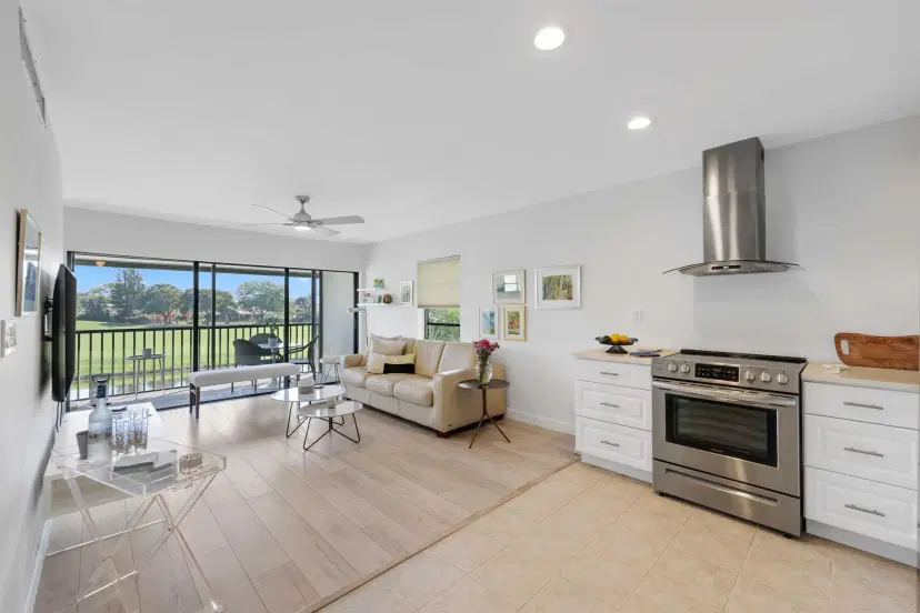 Picture of 551 Greensward Lane 204-D, Delray Beach FL 33445