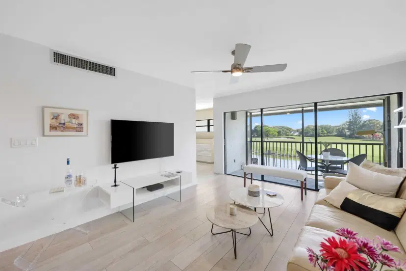 Picture of 551 Greensward Lane 204-D, Delray Beach FL 33445