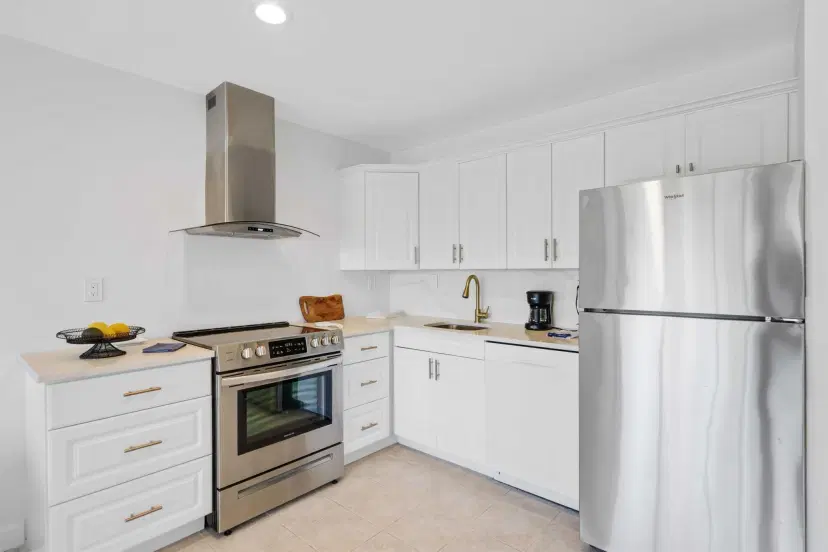 Picture of 551 Greensward Lane 204-D, Delray Beach FL 33445