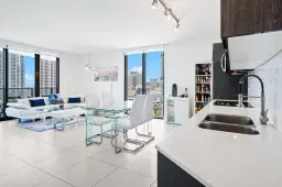 Picture of 31 SE 6Th St 2002, Miami, FL 33131