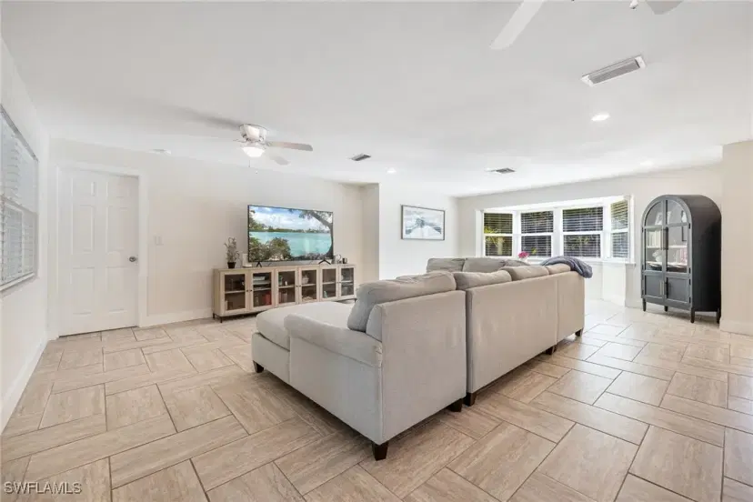 Picture of 4940 Shady River Ln, Fort Myers FL 33905