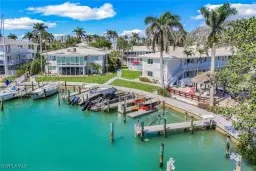 Picture of 350 Harbour Dr 350, Naples, FL 34103