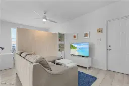 Picture of 4720 Saint Croix Ln 127, Naples, FL 34109