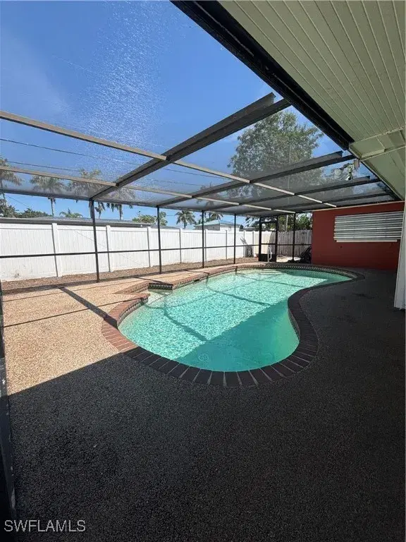 Picture of 1435 Collins Rd, Fort Myers FL 33919