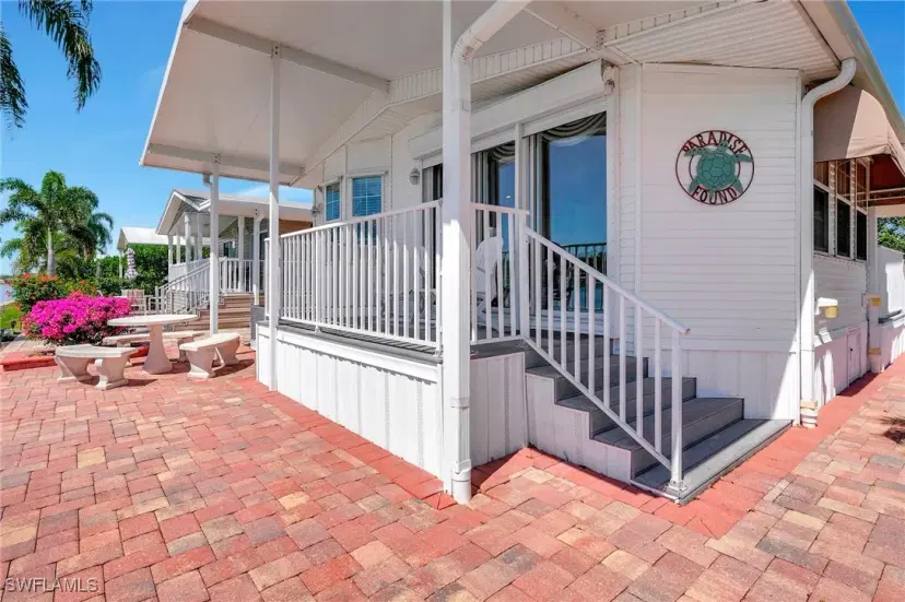 Picture of 2116 Crystal Lake Dr, Naples FL 34120