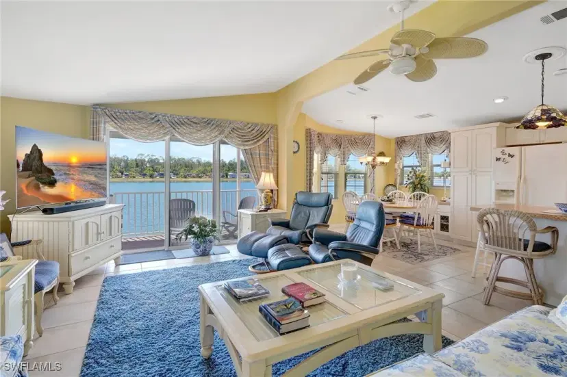 Picture of 2116 Crystal Lake Dr, Naples FL 34120