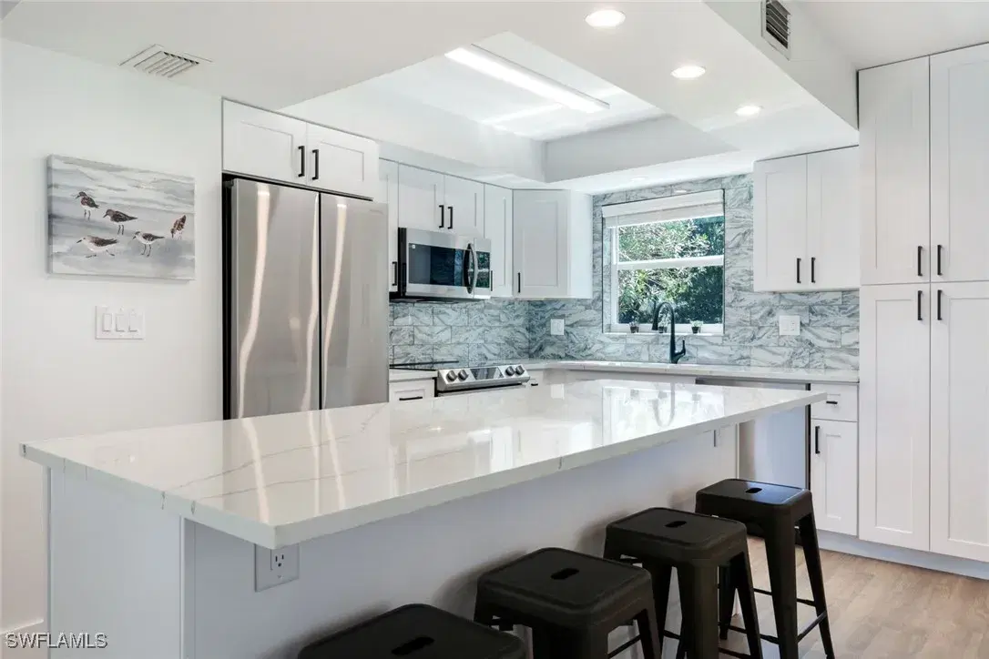 Picture of 1549 Sandpiper St 53, Naples, FL 34102