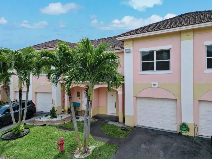 Picture of 316 Talia Circle, Palm Springs FL 33461