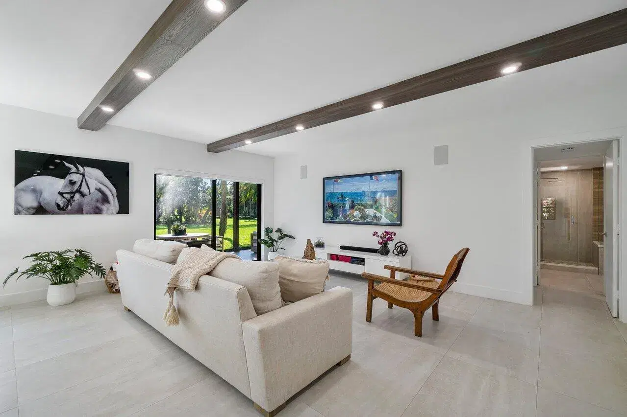 Picture of 13362 Polo Road W 101, Wellington, FL 33414