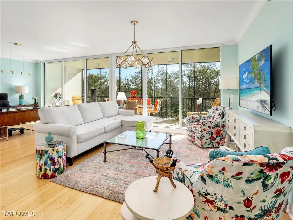 Picture of 455 Cove Tower Dr 303, Naples, FL 34110