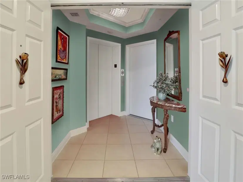 Picture of 455 Cove Tower Dr 303, Naples FL 34110