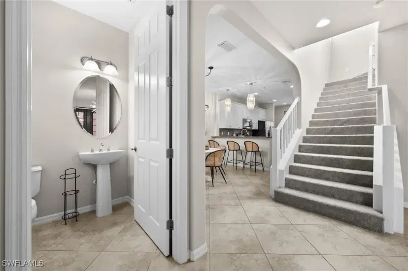 Picture of 9025 Alturas St 3102, Naples FL 34113