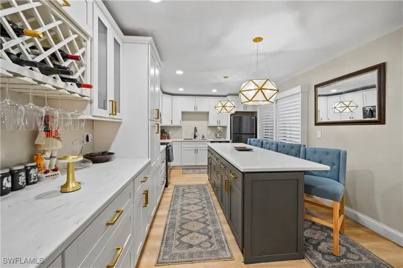 Picture of 1641 Park Meadows Dr 1, Fort Myers FL 33907