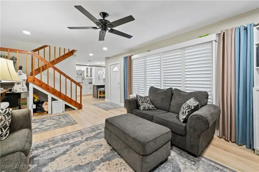 Picture of 1641 Park Meadows Dr 1, Fort Myers FL 33907