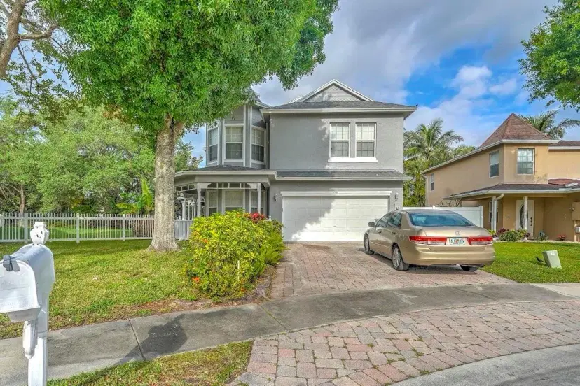 Picture of 113 Country Club Way, Royal Palm Beach FL 33411