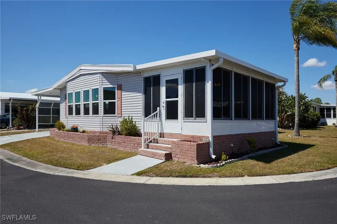 Picture of 15 Ilex St, Alva, FL 33920