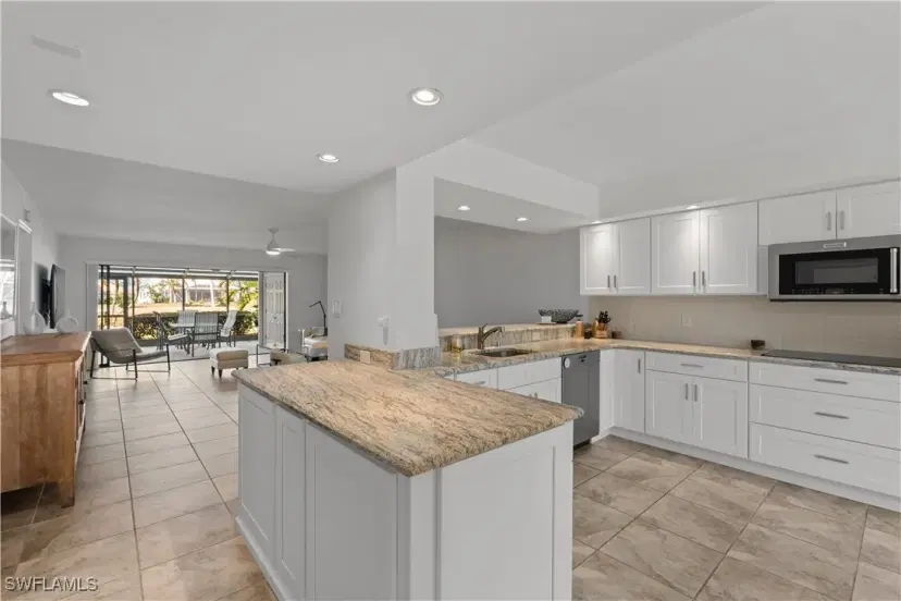 Picture of 16484 Timberlakes Dr 103, Fort Myers FL 33908