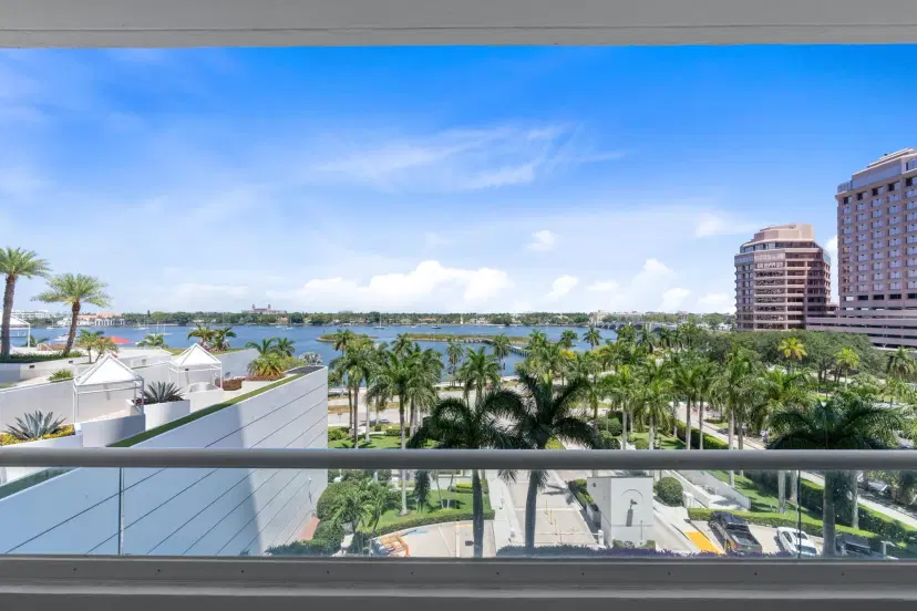 Picture of 529 S Flagler Drive 6E, West Palm Beach FL 33401