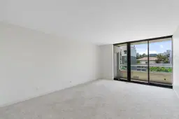Picture of 529 S Flagler Drive 6E, West Palm Beach, FL 33401