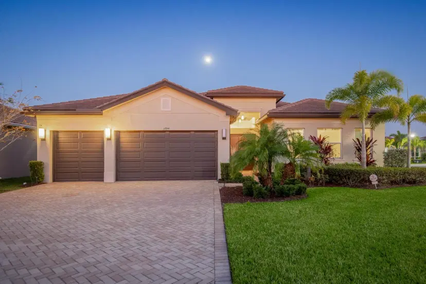 Picture of 11844 SW Sailfish Isles Way, Port St Lucie FL 34987