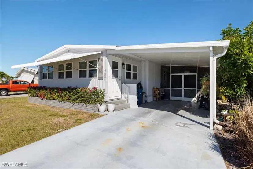 Picture of 4680 Fiji Ln, Bonita Springs FL 34134