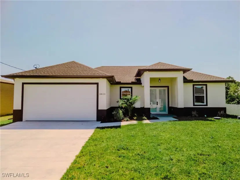 Picture of 3813 2Nd St Sw, Lehigh Acres FL 33976