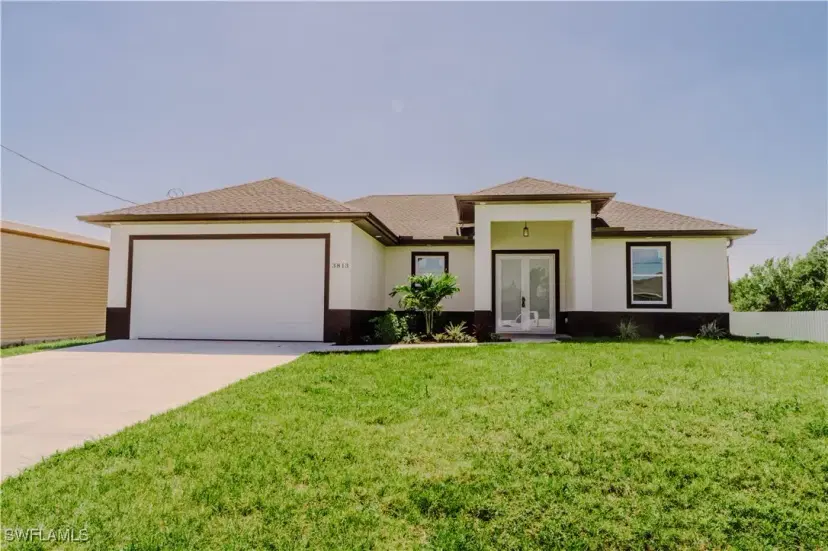 Picture of 3813 2Nd St Sw, Lehigh Acres FL 33976