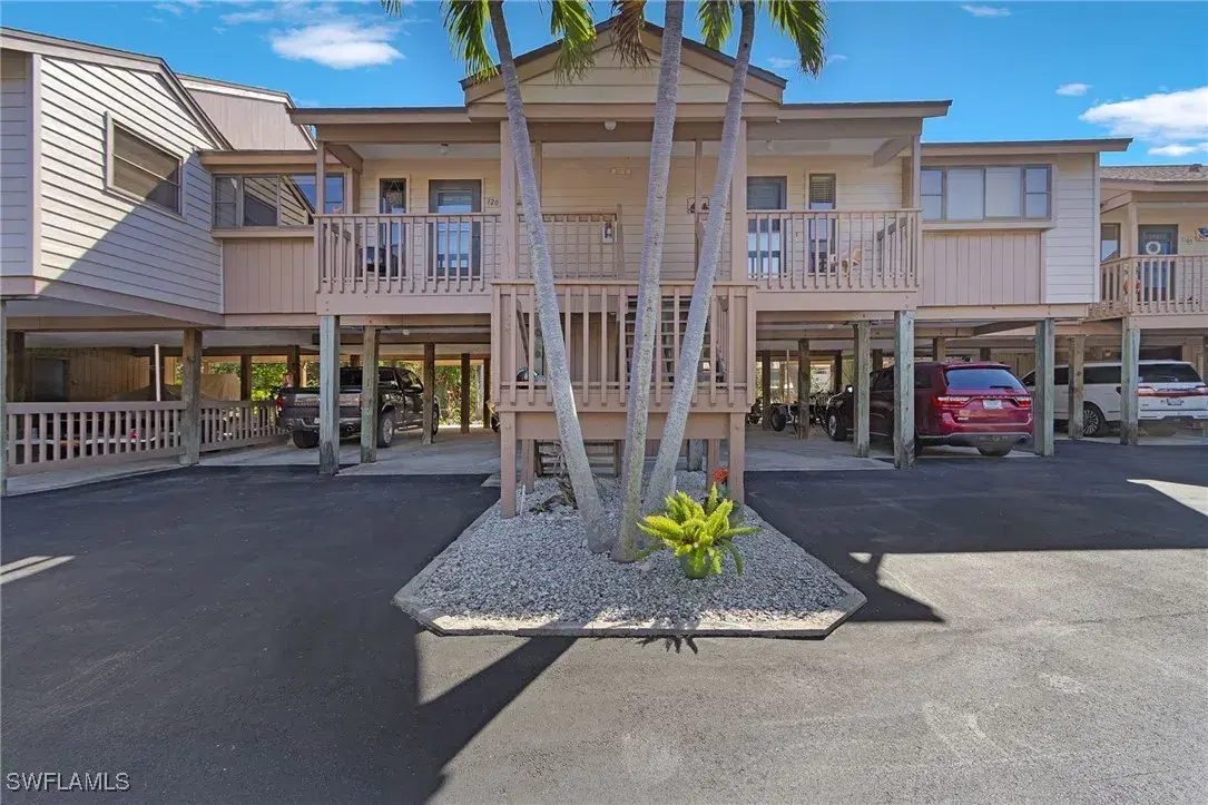 Picture of 7596 Captains Harbor Dr 502, Bokeelia, FL 33922