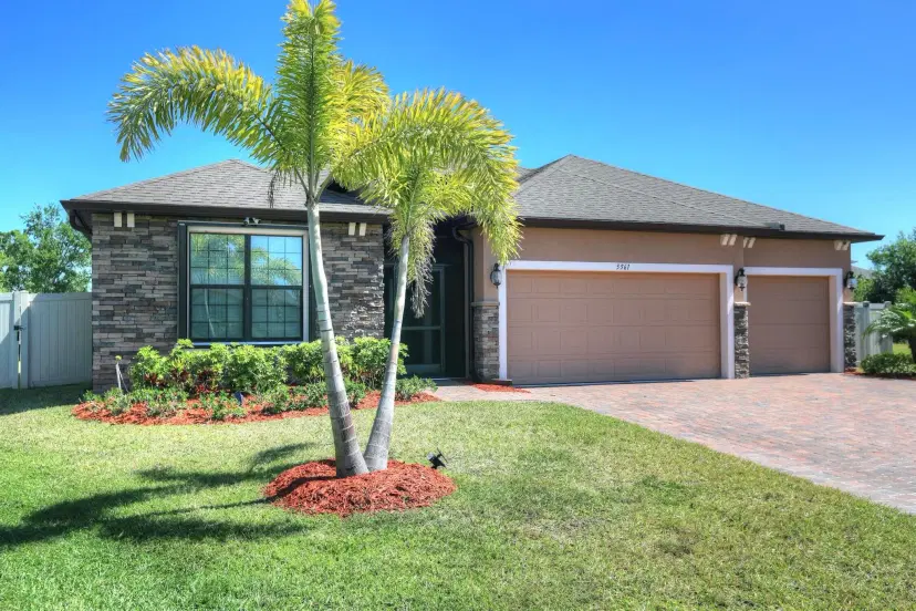 Picture of 5561 1St Square Sw, Vero Beach FL 32968