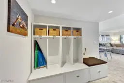 Picture of 666 3Rd St S 304, Naples, FL 34102