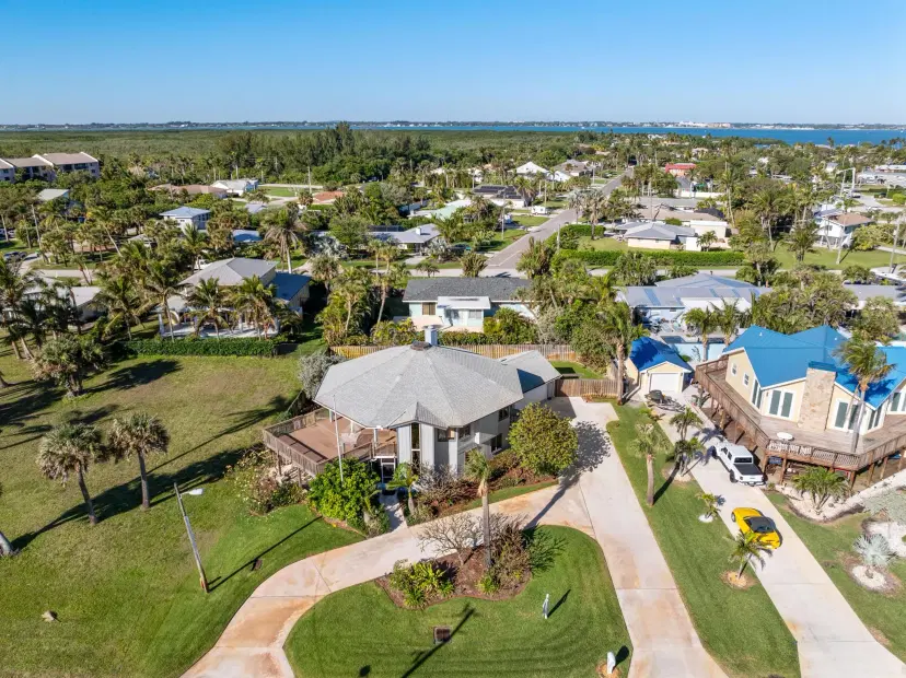 Picture of 1915 Surfside Drive, Fort Pierce FL 34949
