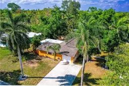 Picture of 4639 Siesta Cir, Fort Myers, FL 33901
