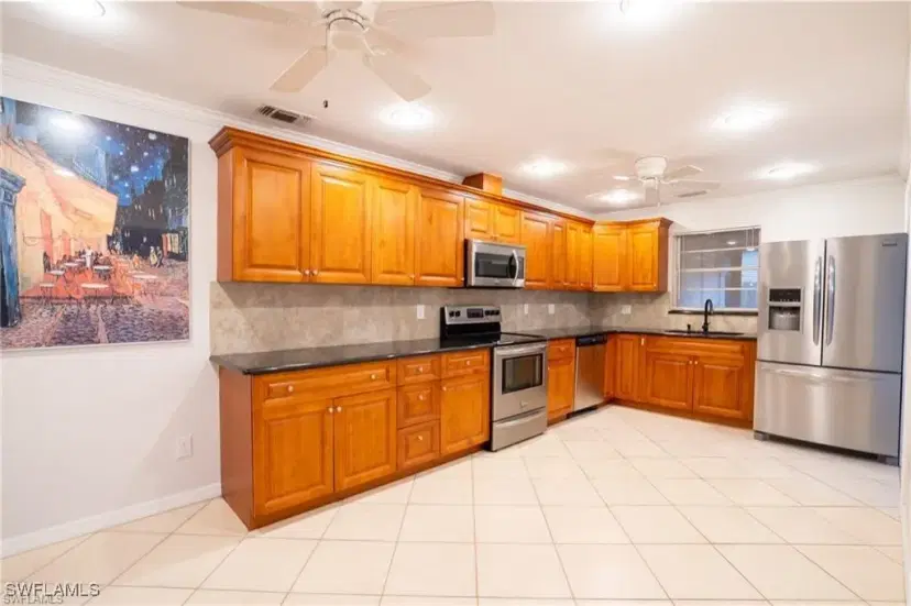 Picture of 4639 Siesta Cir, Fort Myers FL 33901