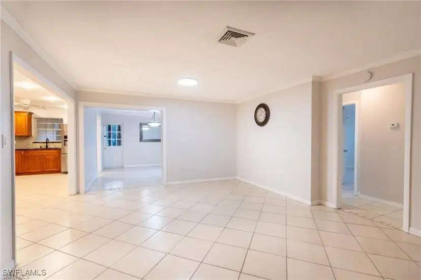 Picture of 4639 Siesta Cir, Fort Myers FL 33901