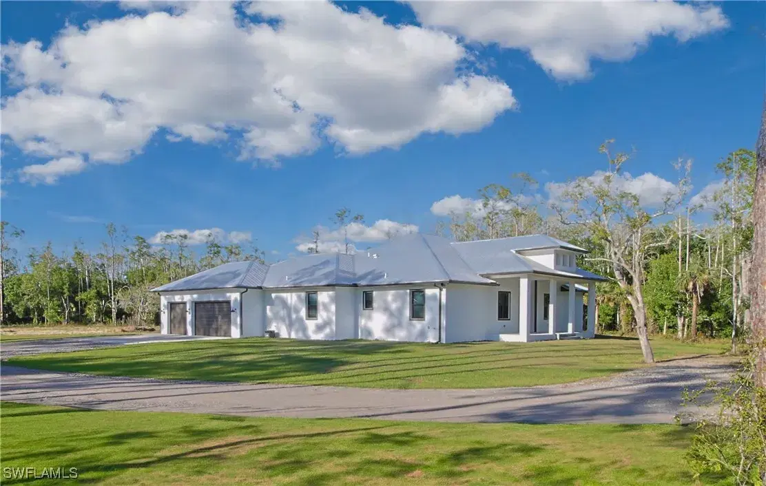 Picture of 19401 Witts End, Alva, FL 33920