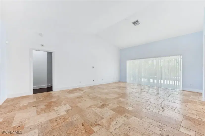 Picture of 2360 Outrigger Ln, Naples FL 34104
