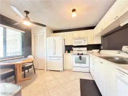 Picture of 5784 Deauville Cir B302, Naples, FL 34112