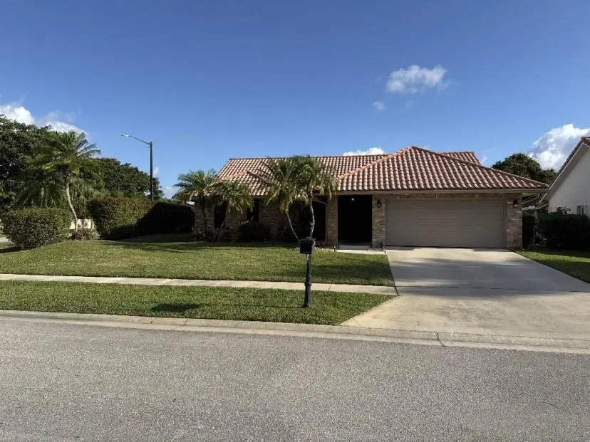 Picture of 10081 Canoe Brook Cir, Boca Raton FL 33498