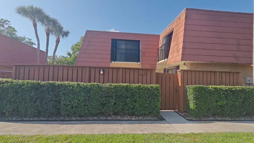 Picture of 306 Buttonwood Ln 306, Boynton Beach FL 33436
