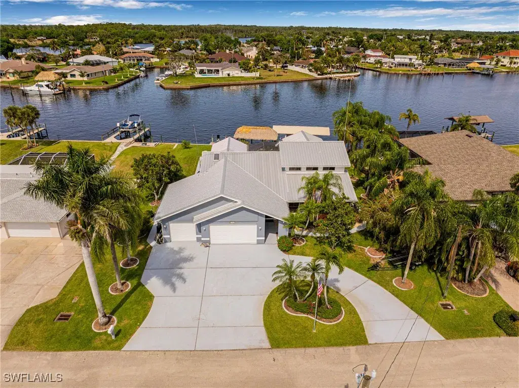 Picture of 13332 Marquette Blvd, Fort Myers, FL 33905