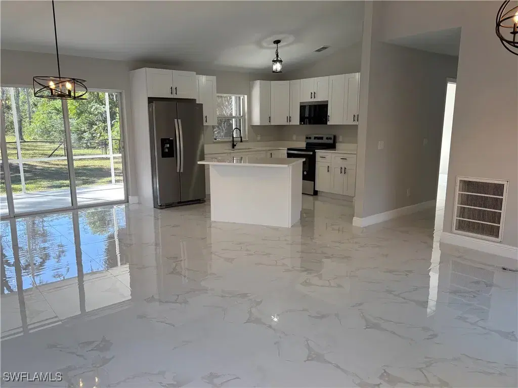 Picture of 4430 18Th Ave Ne, Naples, FL 34120