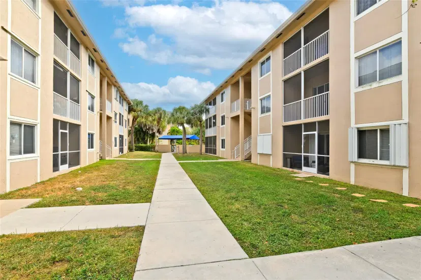 Picture of 10111 W Atlantic Blvd C3, Coral Springs FL 33071