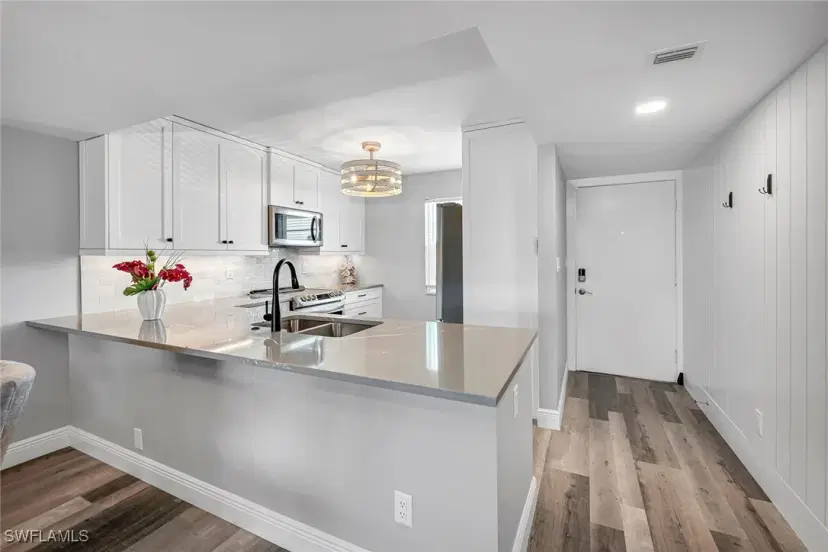 Picture of 4200 Belair Ln 303, Naples FL 34103
