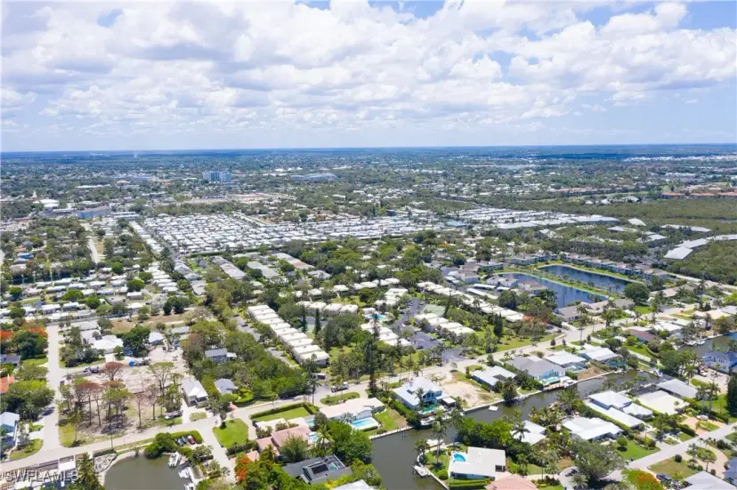 Picture of 1549 Sandpiper St 65, Naples FL 34102