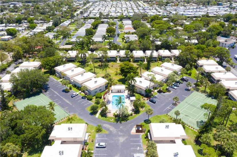 Picture of 1549 Sandpiper St 65, Naples FL 34102