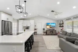 Picture of 103 Queens Lane, Royal Palm Beach, FL 33411