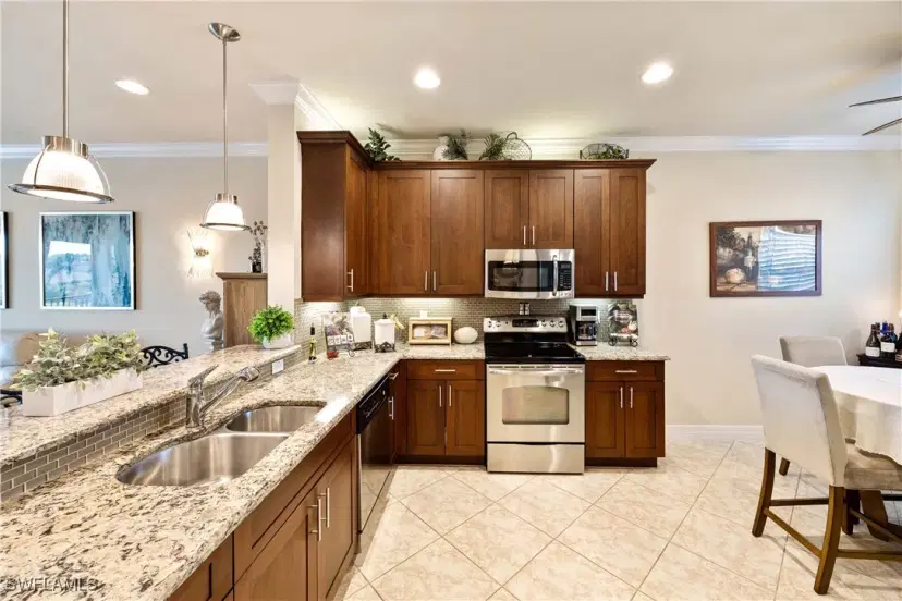 Picture of 6548 Monterey Pt 202, Naples FL 34105