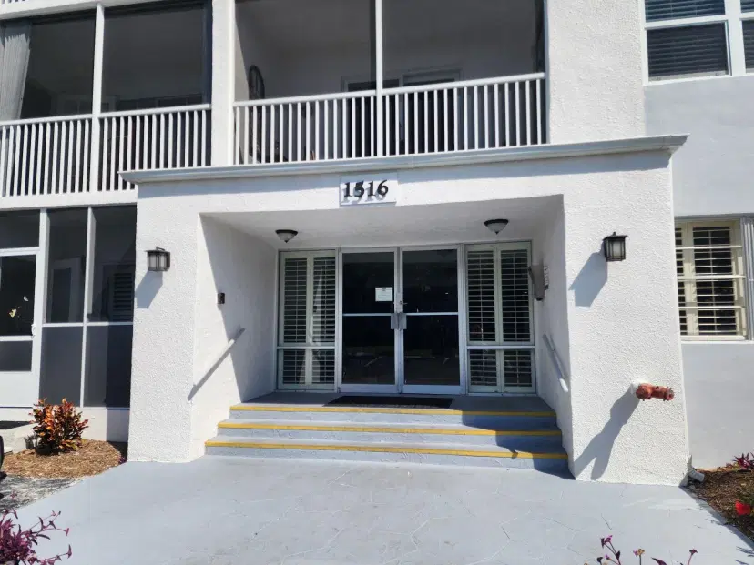 Picture of 1516 S Lakeside Drive 305, Lake Worth Beach FL 33460