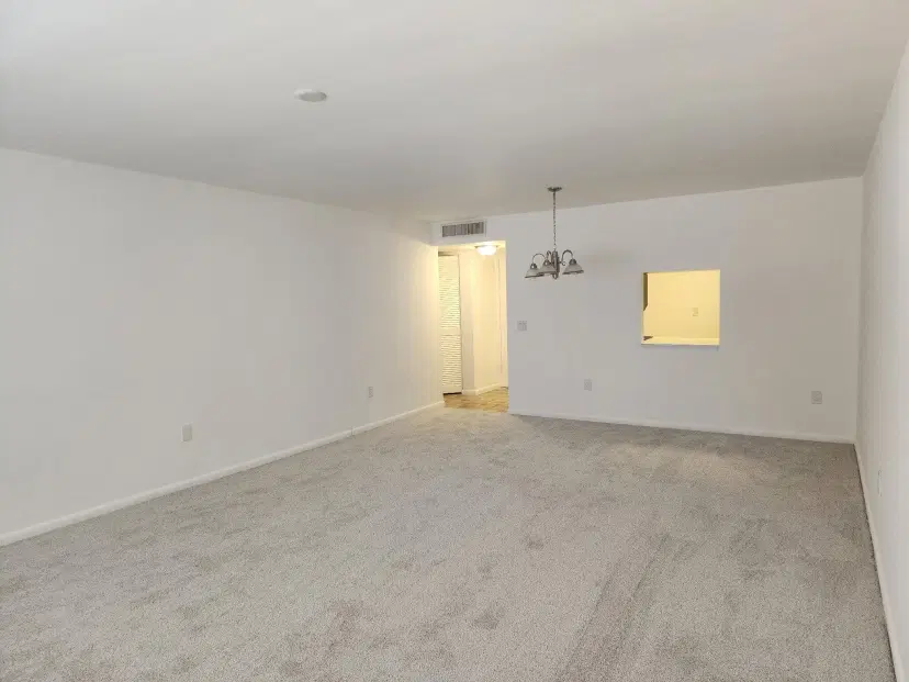 Picture of 1516 S Lakeside Drive 305, Lake Worth Beach FL 33460