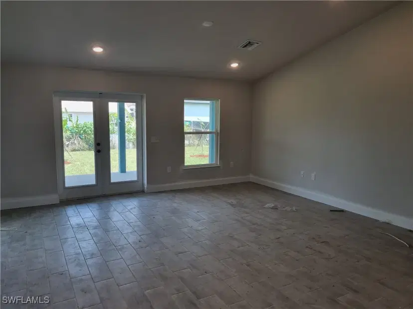 Picture of 1127 NW 14Th Ter, Cape Coral FL 33993